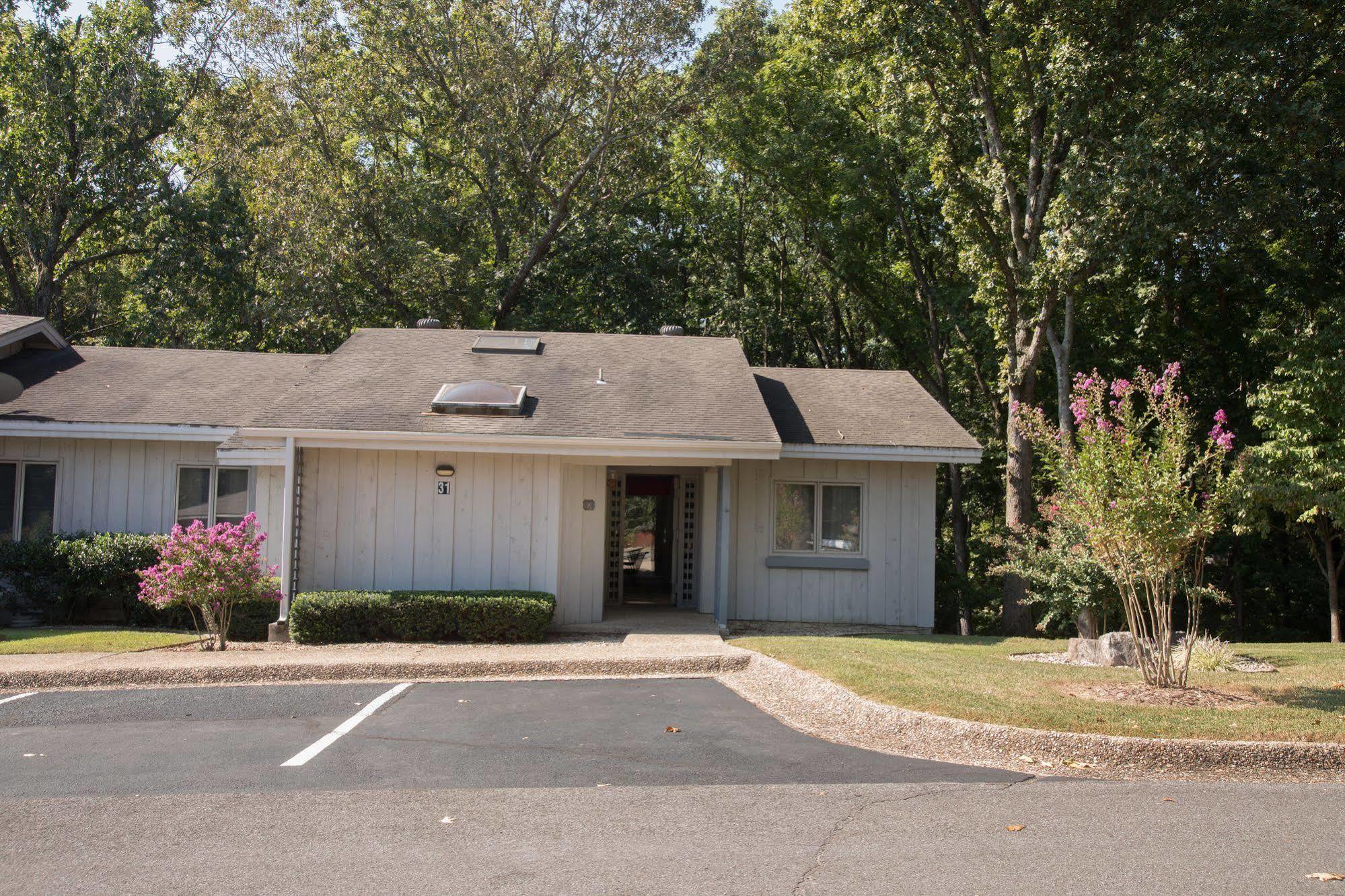 The Greens II At Bella Vista Village Exterior photo